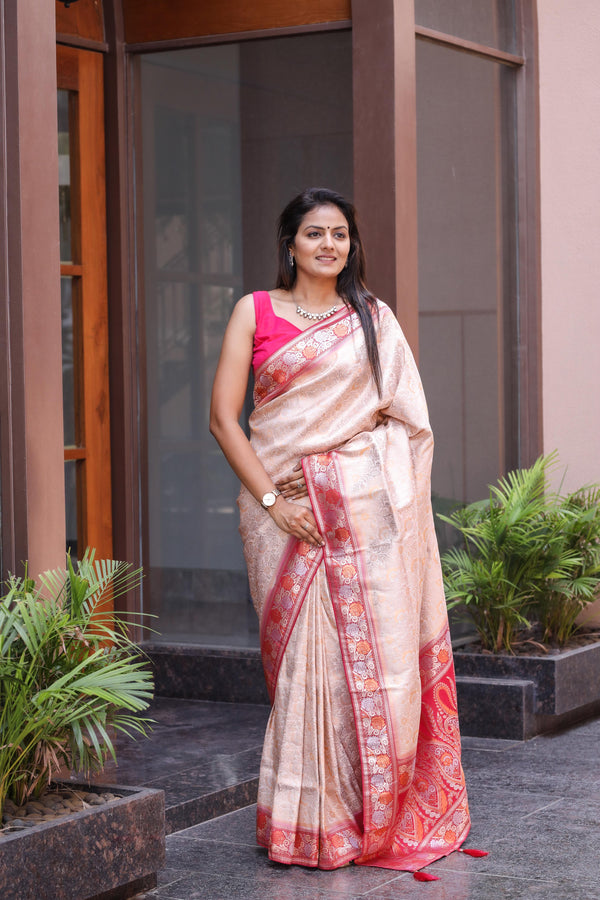 ELEGANT SOFT KANJIVARAM SILK SAREE – TIMELESS INDIAN TRADITION WITH A MODERN TWIST